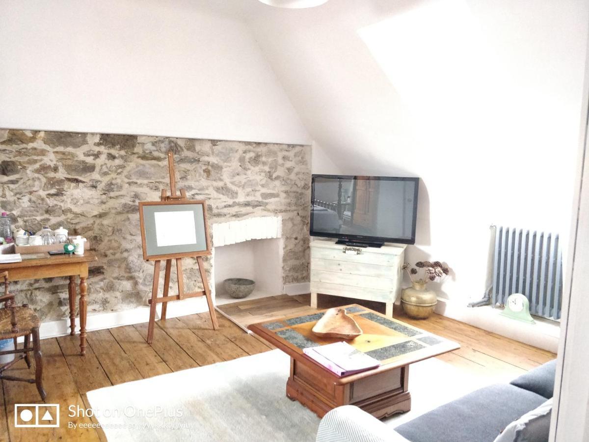 Maison Papillons Plomodiern